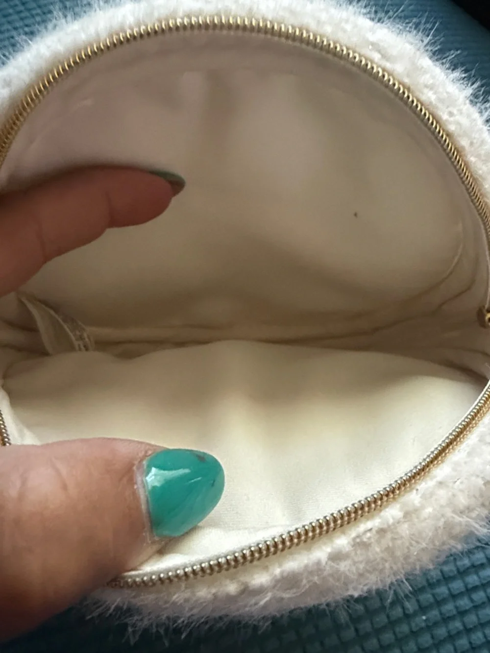 CHANEL Cream Round Cosmetic Pouch with Gold Logo - Picture 9 of 13